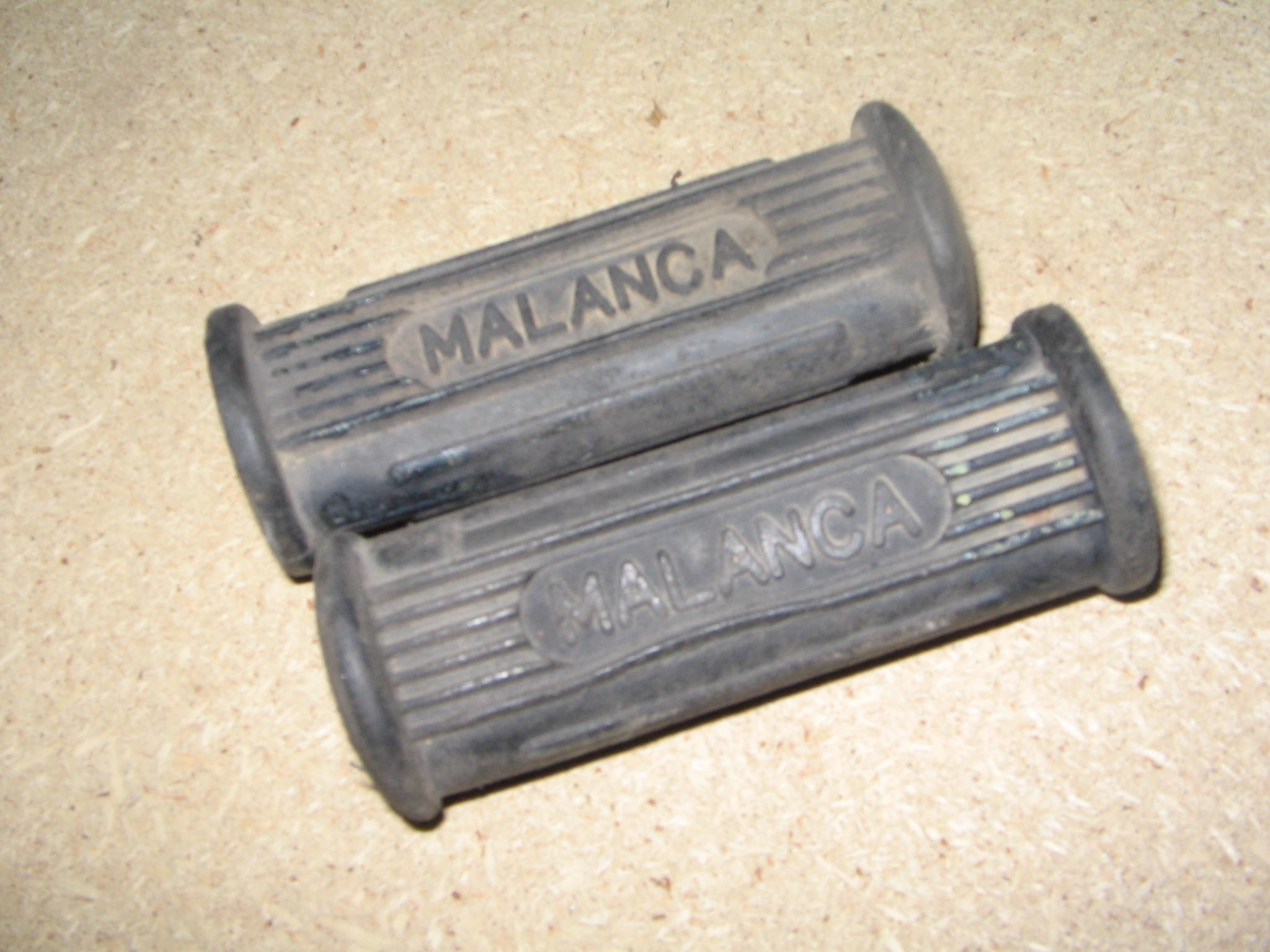 POGGIAPIEDI MALANCA N.936